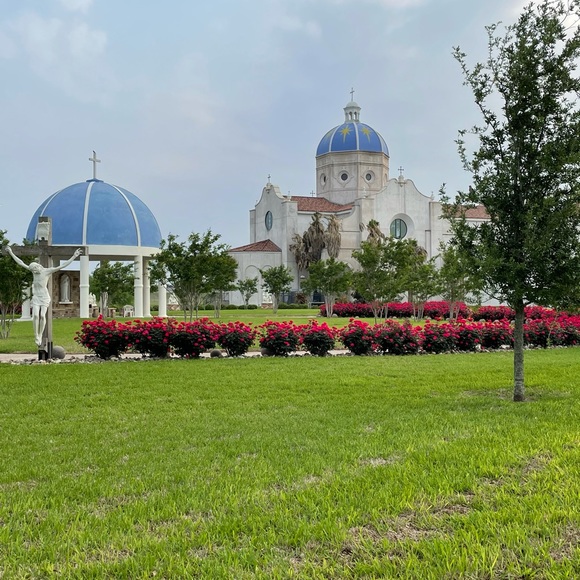 Meet your Posher, Mona Lisa. Share this & other listings I’ll share back🙏💙💛 - Picture 16 of 16